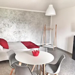 Casa vacanze Red Tower Venice - 2 Mins From Vce Airport- Free Wifi Tessera